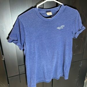 Hollister Men’s Blue T-shirt with short rolled sleeve Size Medium